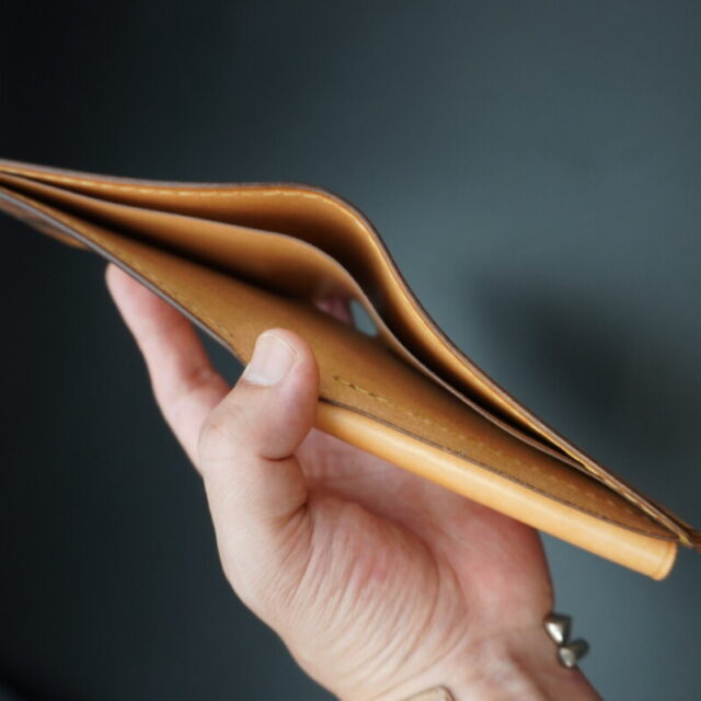 セミオーダー 二つ折り財布 image