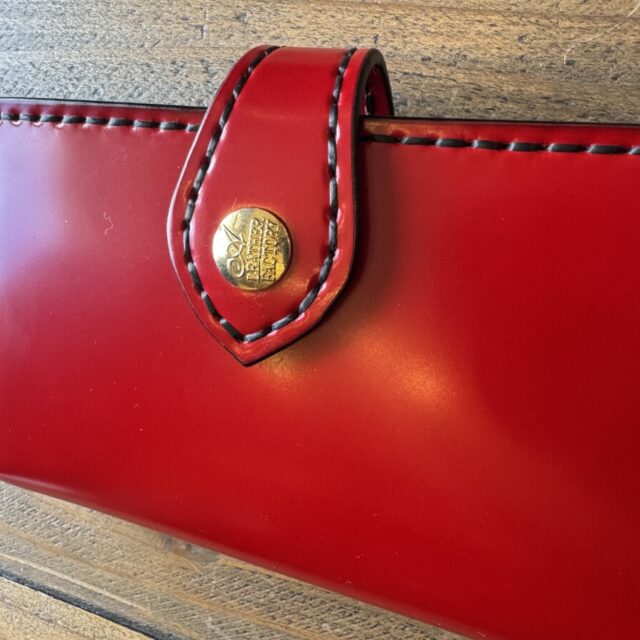 赤いコードバン スマホケース image