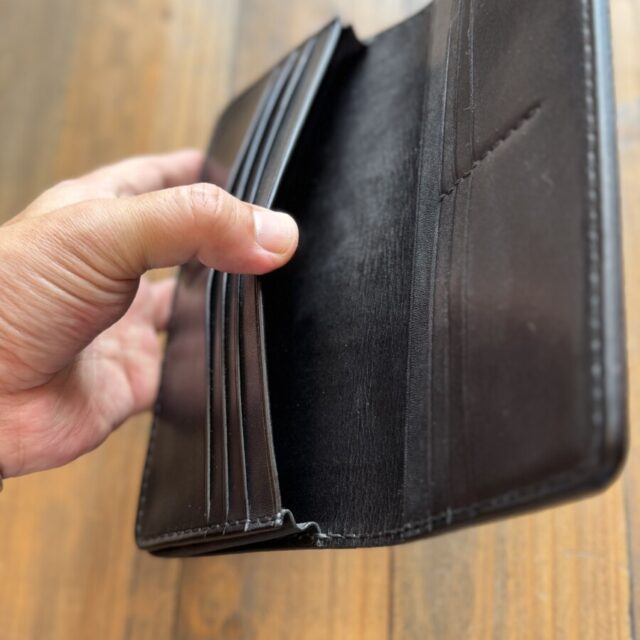 お札が多く入る長財布 image