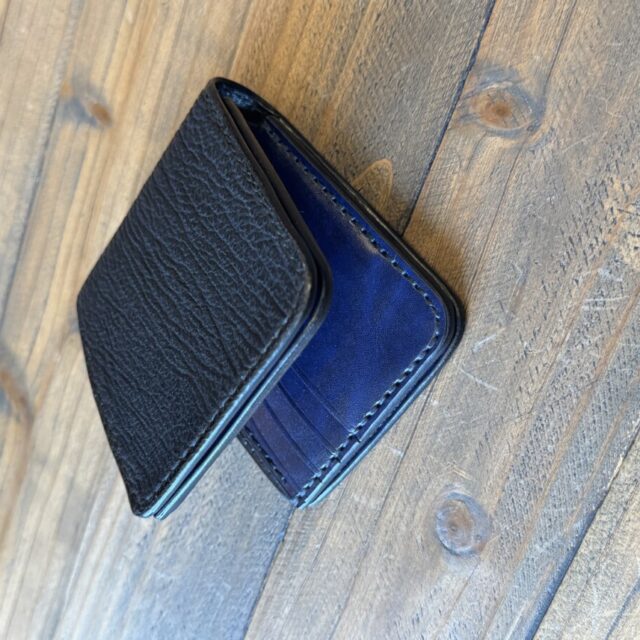 お札が多く入るショートウォレット image