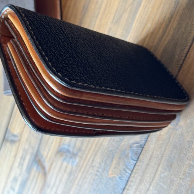 表革の張り替え サメ革 image