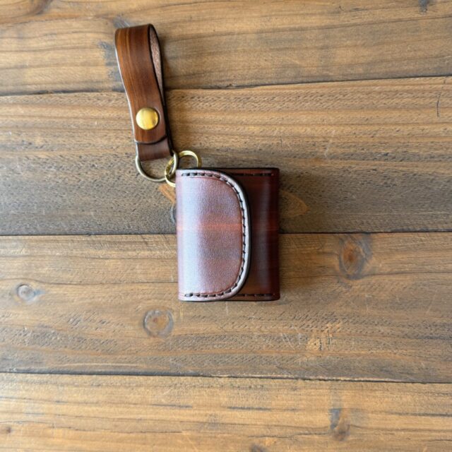 小振りなコインケース