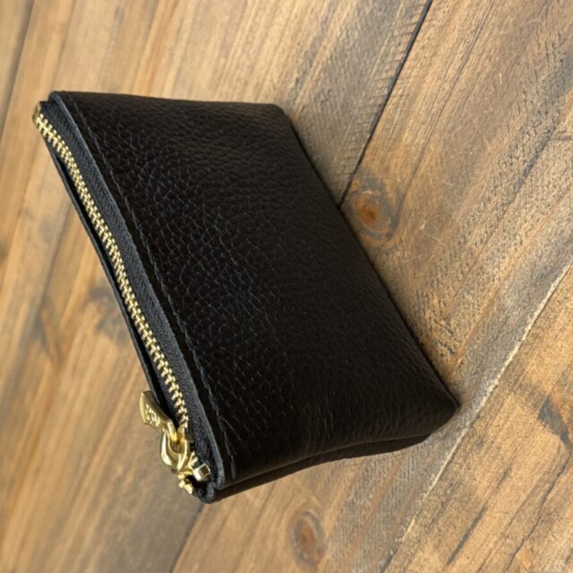 マルチに使えるポーチ型ウォレット image