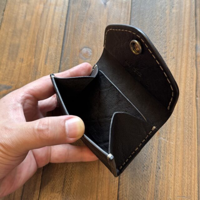 エレファント型押し コインカードケース image