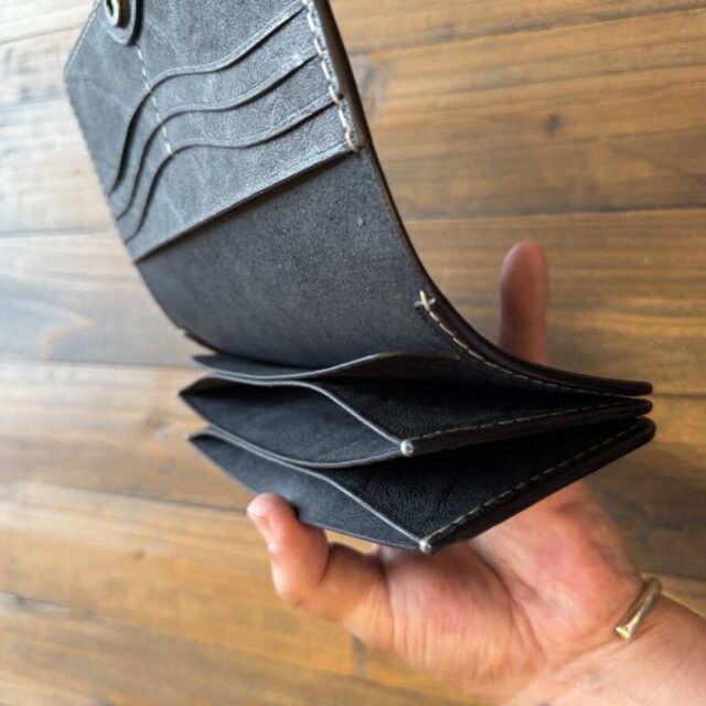 エレファント型押し 長財布 カード追加 image