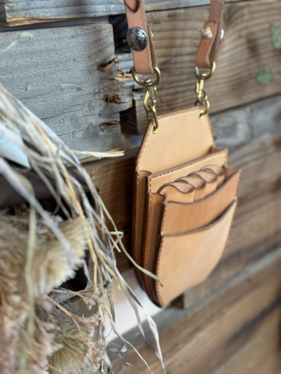 シザーケース | A LEATHER FACTORY - 群馬県伊勢崎市 ハンドメイド