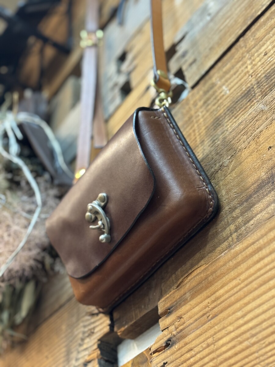 自由にラフさを求めたバッグ（定番） | A LEATHER FACTORY - 群馬県