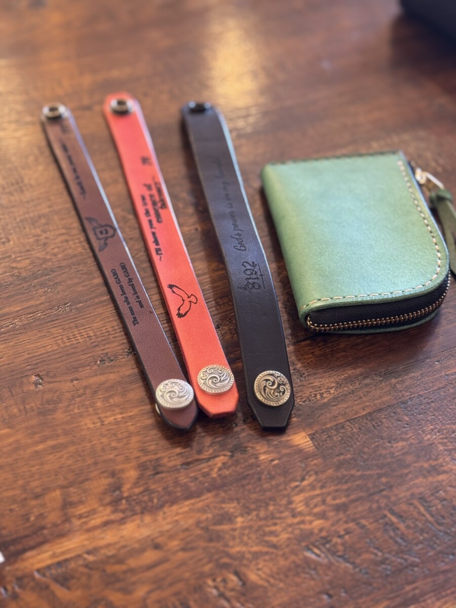 オーダーブレスレットとL時ファスナーコンパクトウォレット | A